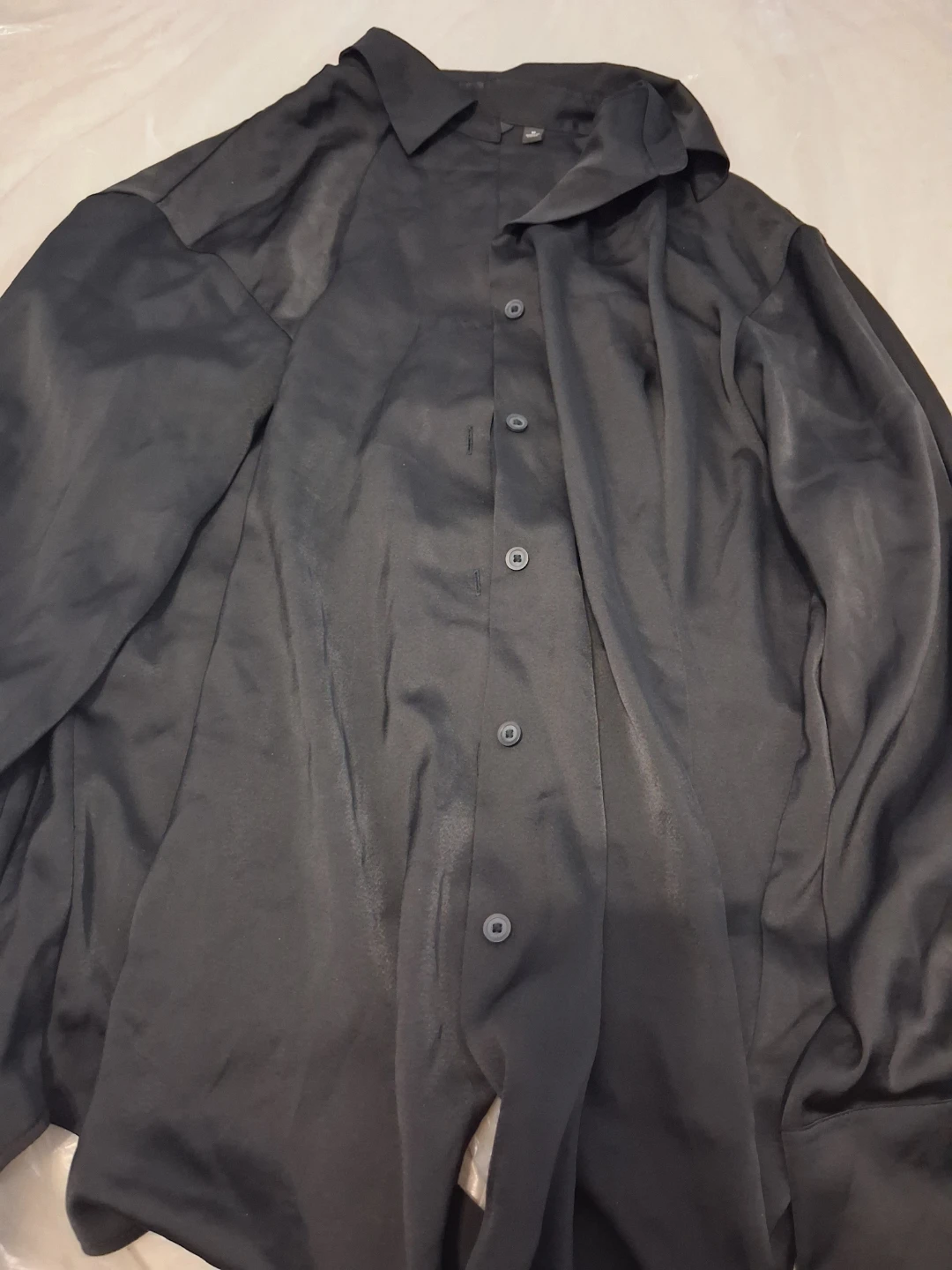 UNIQLO Black Button-Up Shirt - Size M