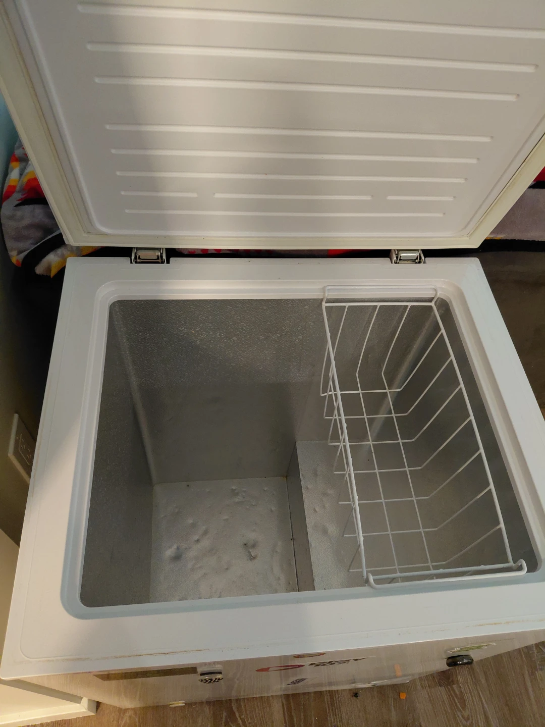Frigidaire Chest Freezer - photo 2