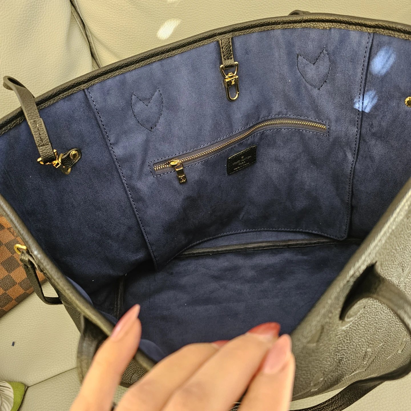 Louis Vuitton Black Monogram Empreinte OnTheGo GM Tote Bag - photo 4
