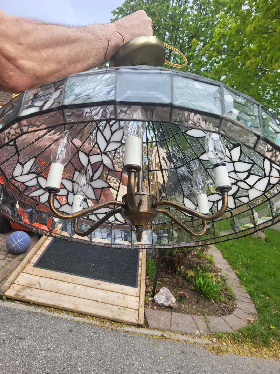 Stained Glass Pendant Light Fixture - photo 3