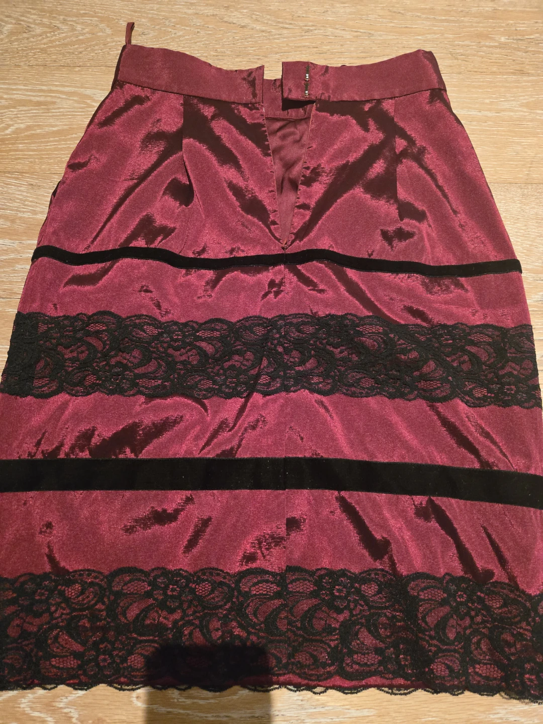 Women's Red Satin Lace Sequin Midi Skirt - photo 2