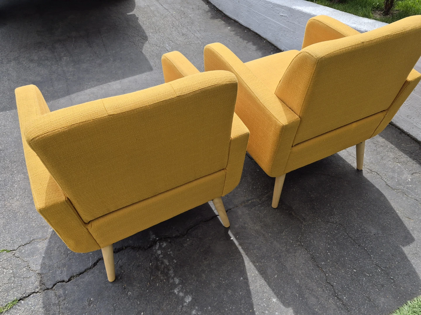 Pair of Yellow Accent Chairs - photo 4