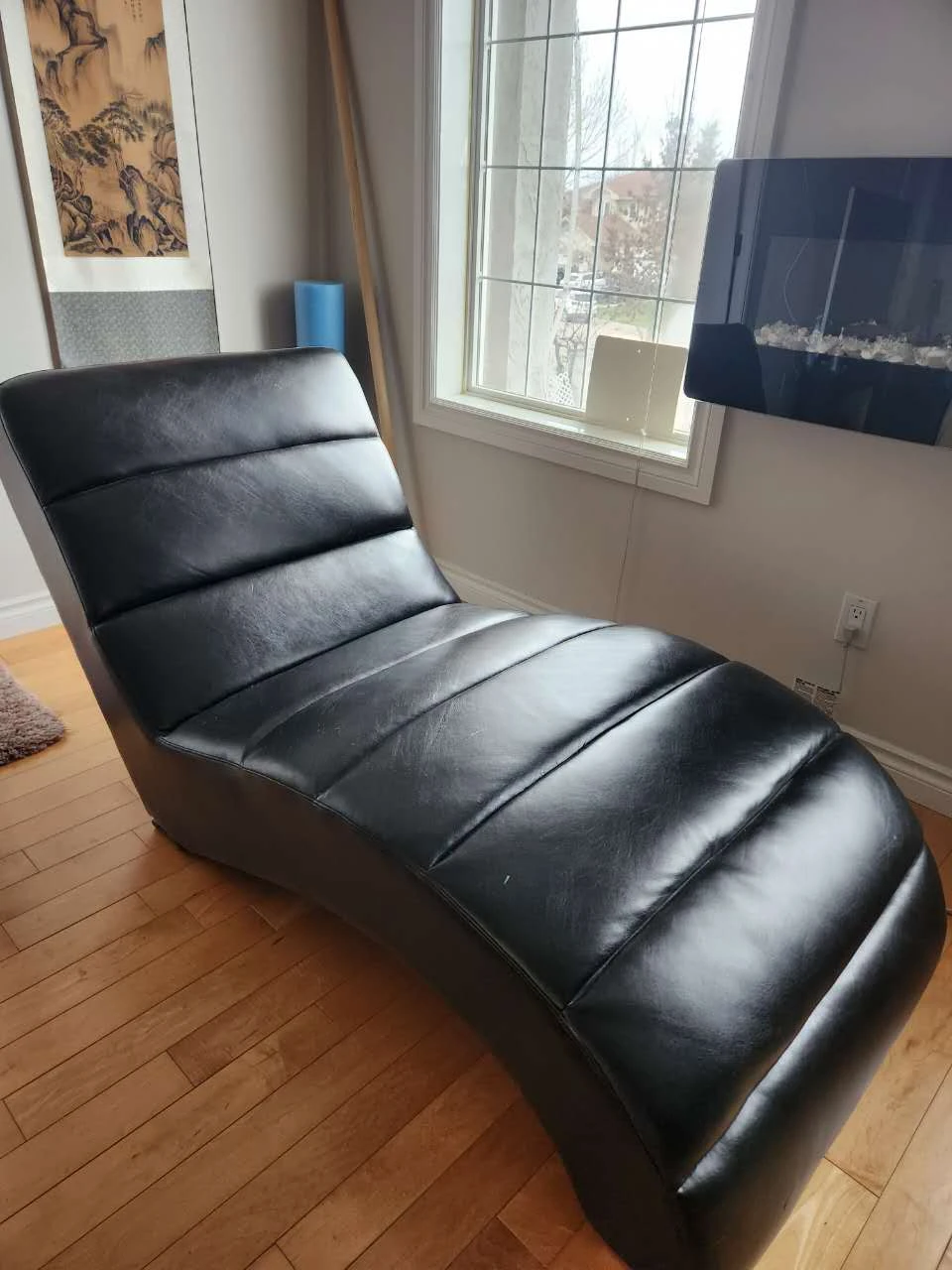 Black Faux Leather Chaise Lounge Chair