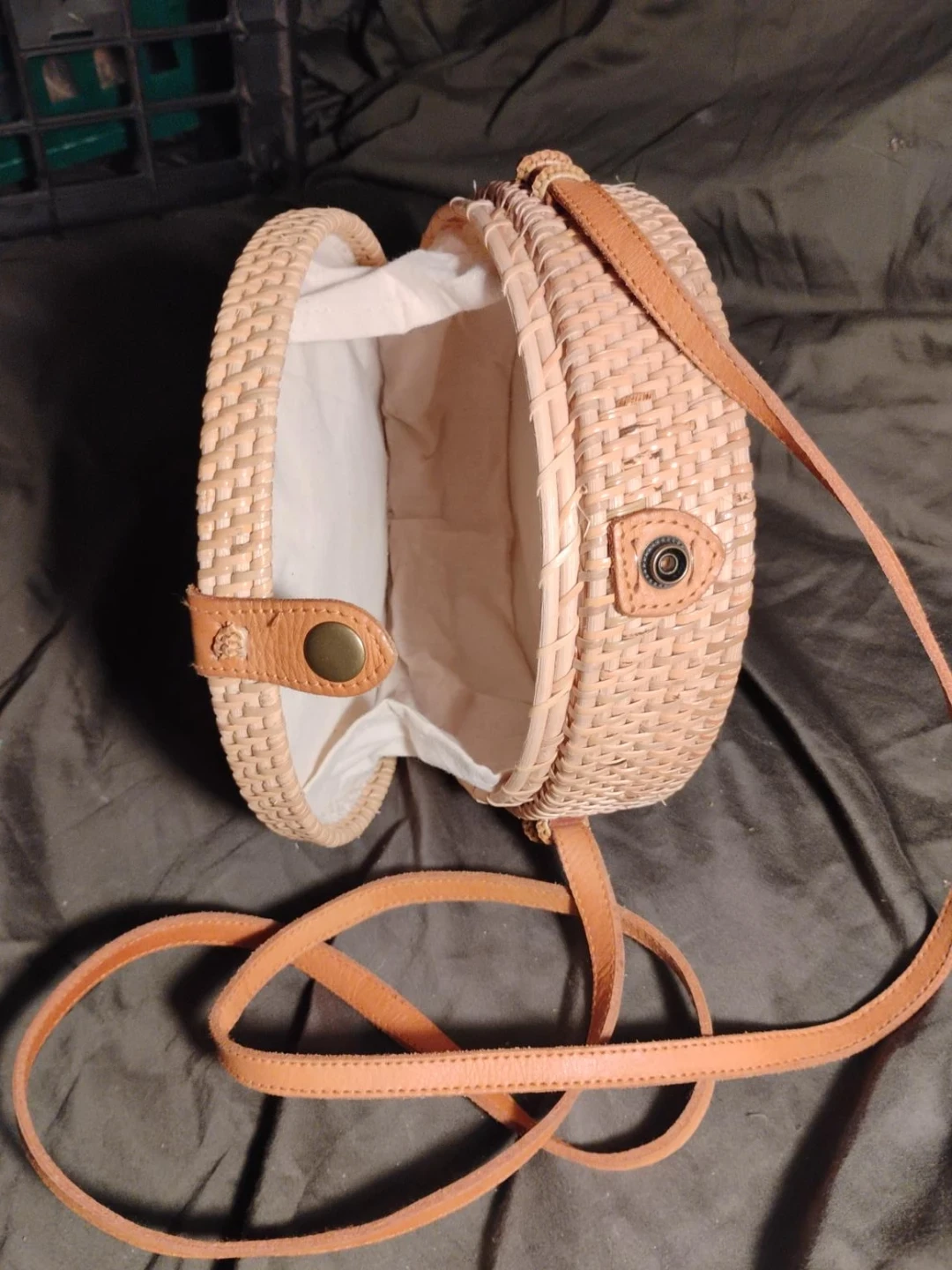 Vintage Round Woven Rattan Crossbody Bag with Leather Strap - photo 3