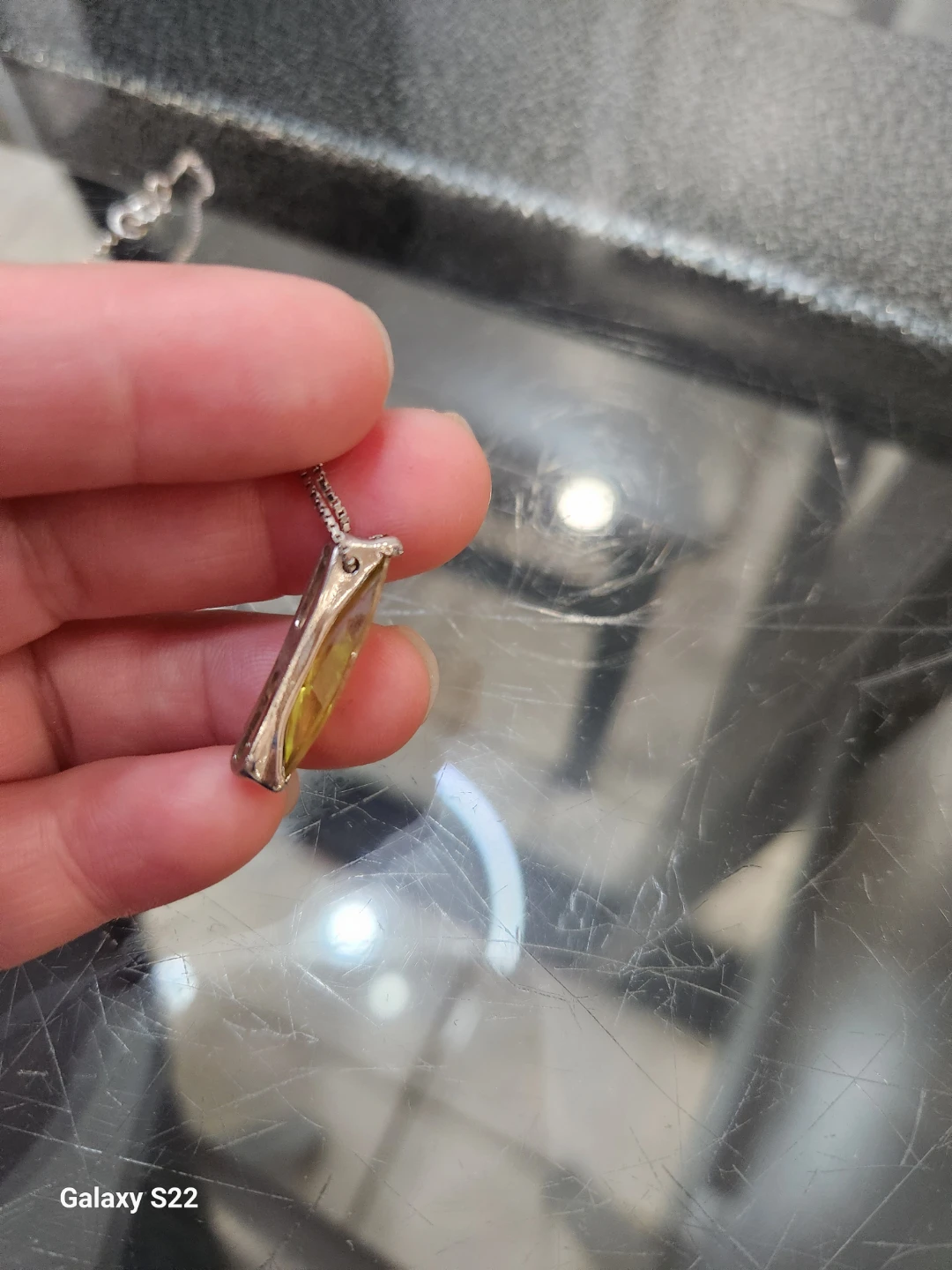 Marquise Cut Yellow Gemstone & Silver Tone Chain Necklace - photo 2