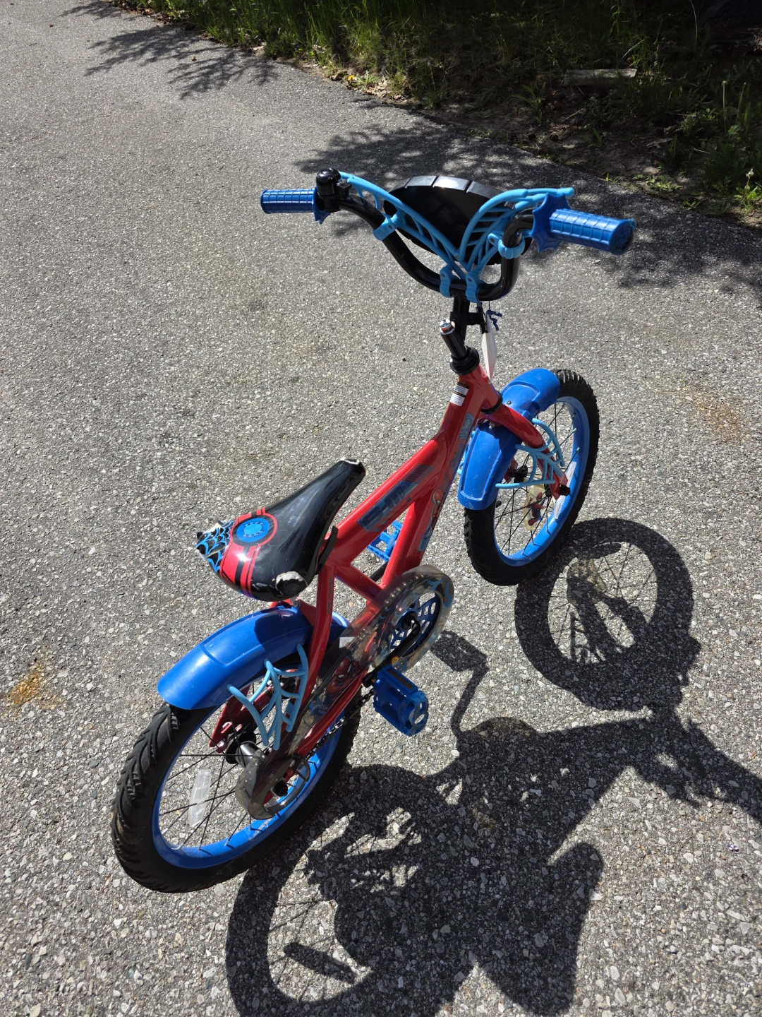Kids Spiderman Bike 16 inch with training wheel - photo 3