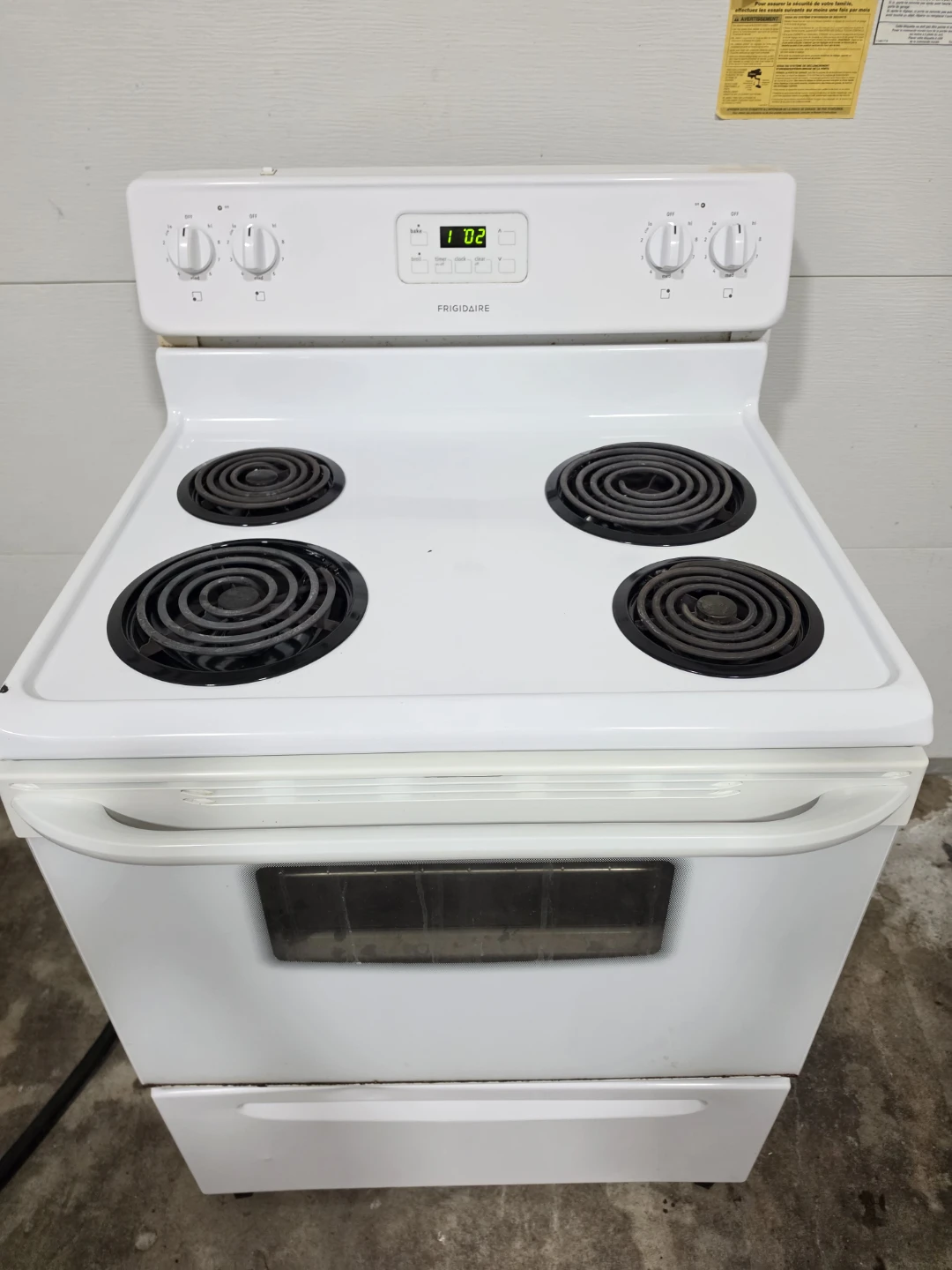 White Frigidaire Electric Range / Stove - Delivery Available! - photo 3