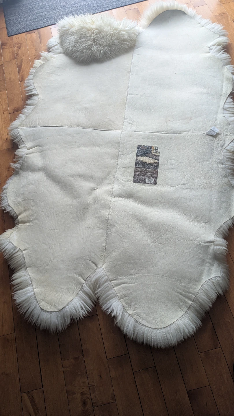 Cream Sheepskin Rug - photo 3
