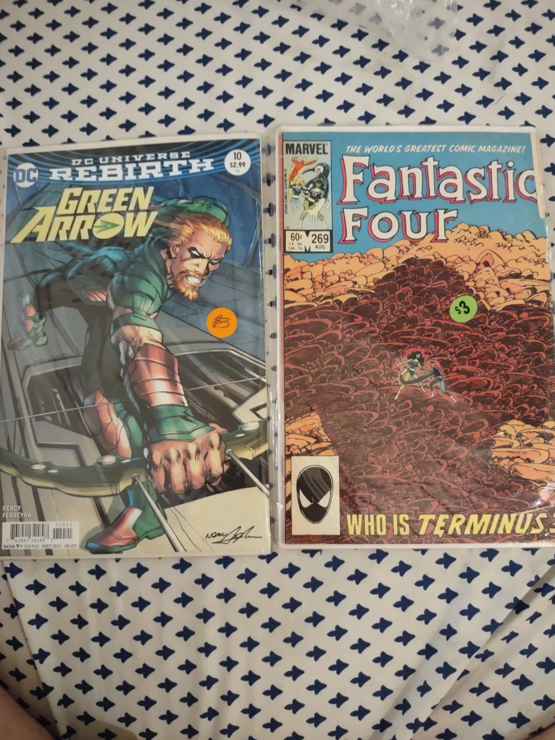 Baseball cards and comic books - photo 2