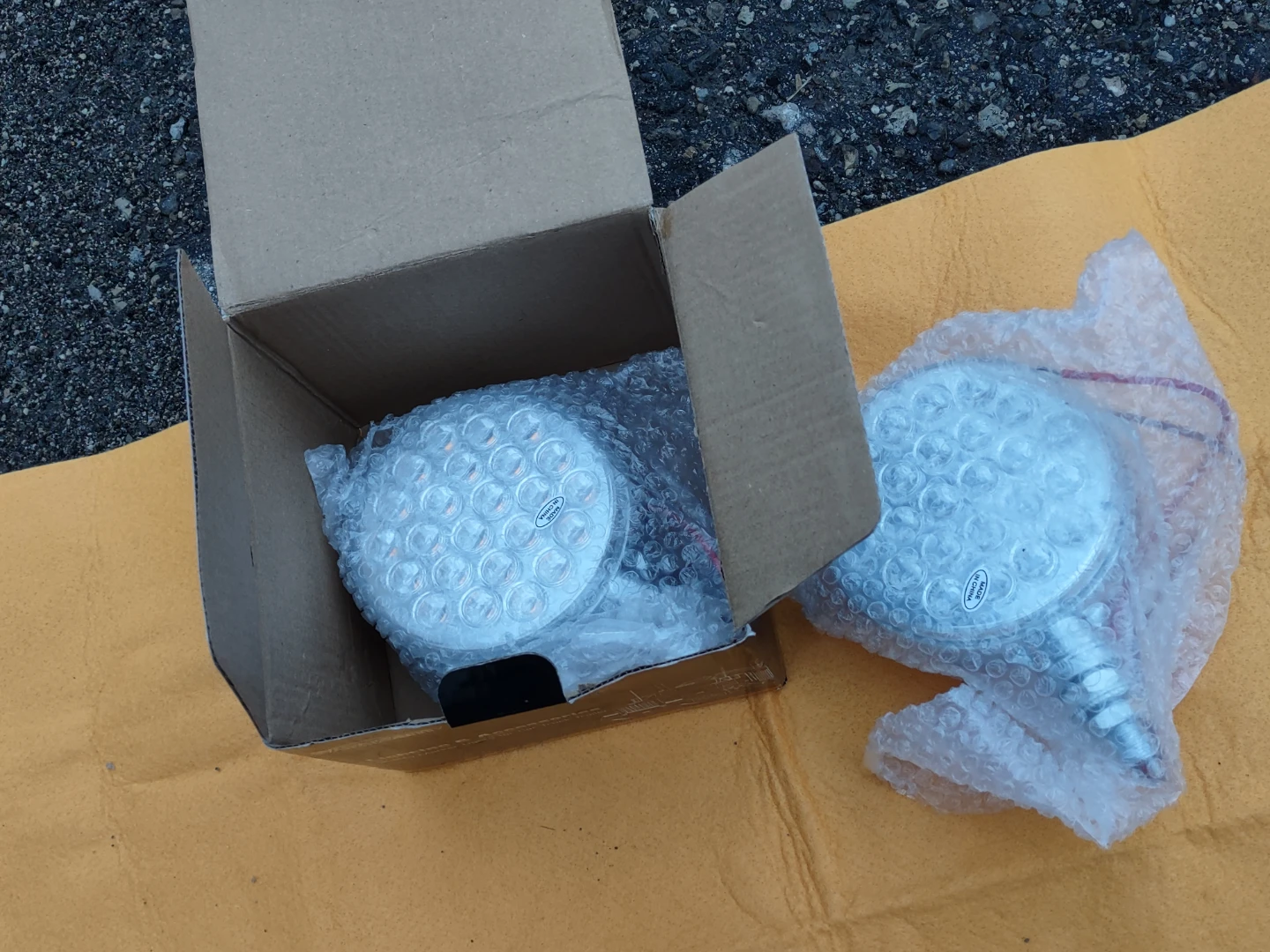 Free delivery,Grand 4" Double Faced LED Lights (Twin Pack) - photo 5