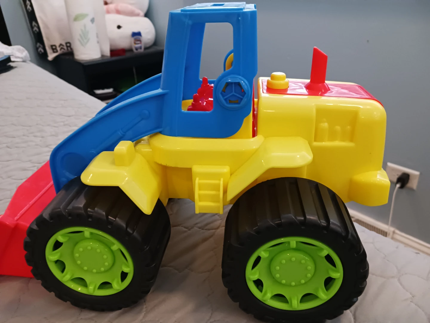 Toy Front Loader Construction Vehicle - photo 2