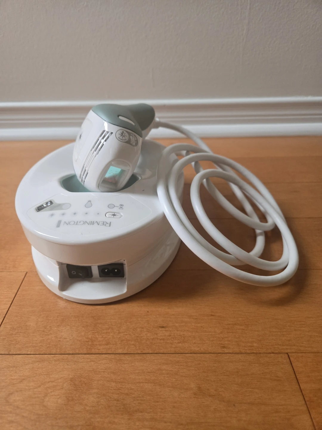 Remington iLight Ultra Face & Body Hair Removal System - photo 3