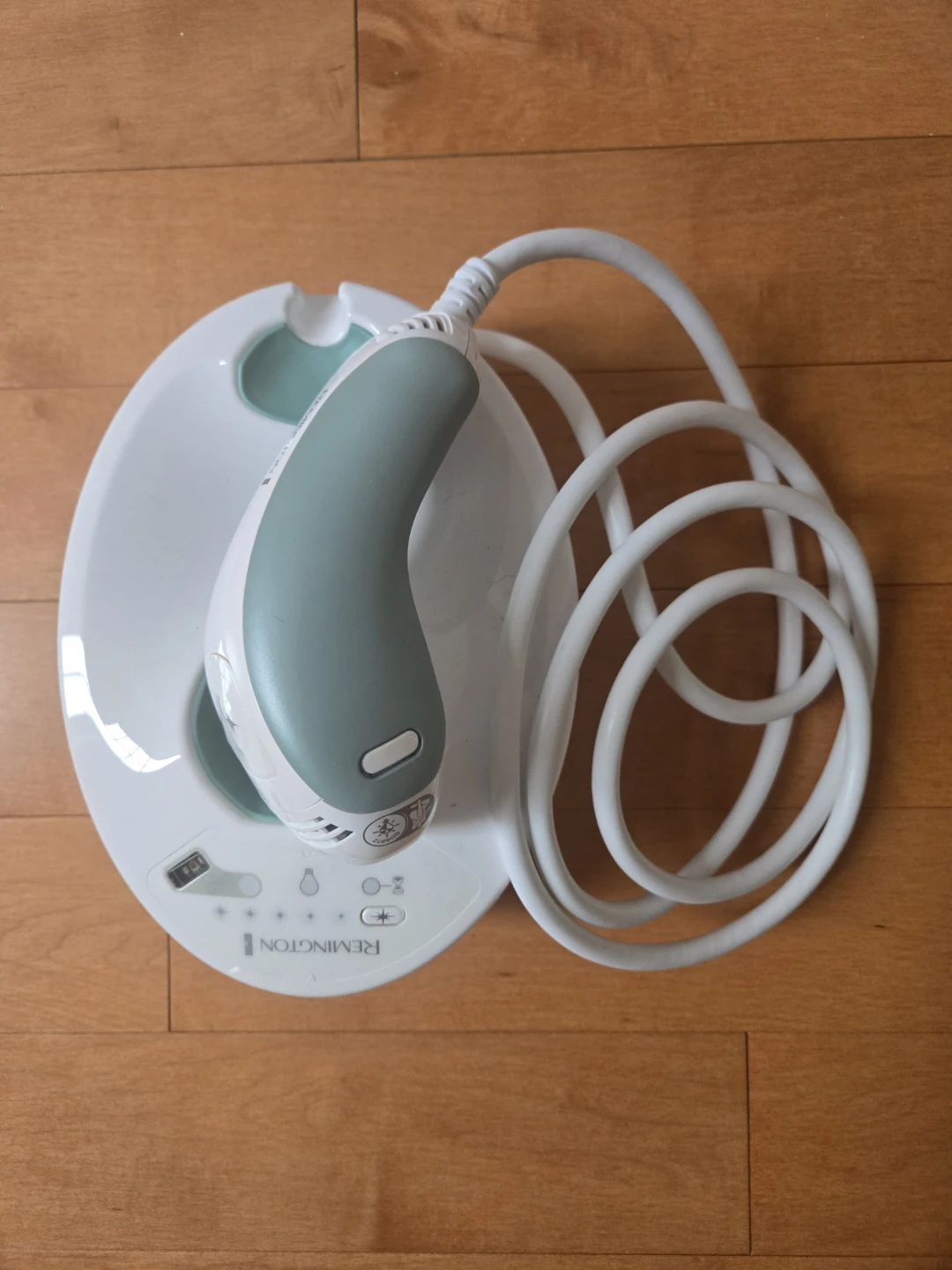 Remington iLight Ultra Face & Body Hair Removal System - photo 4