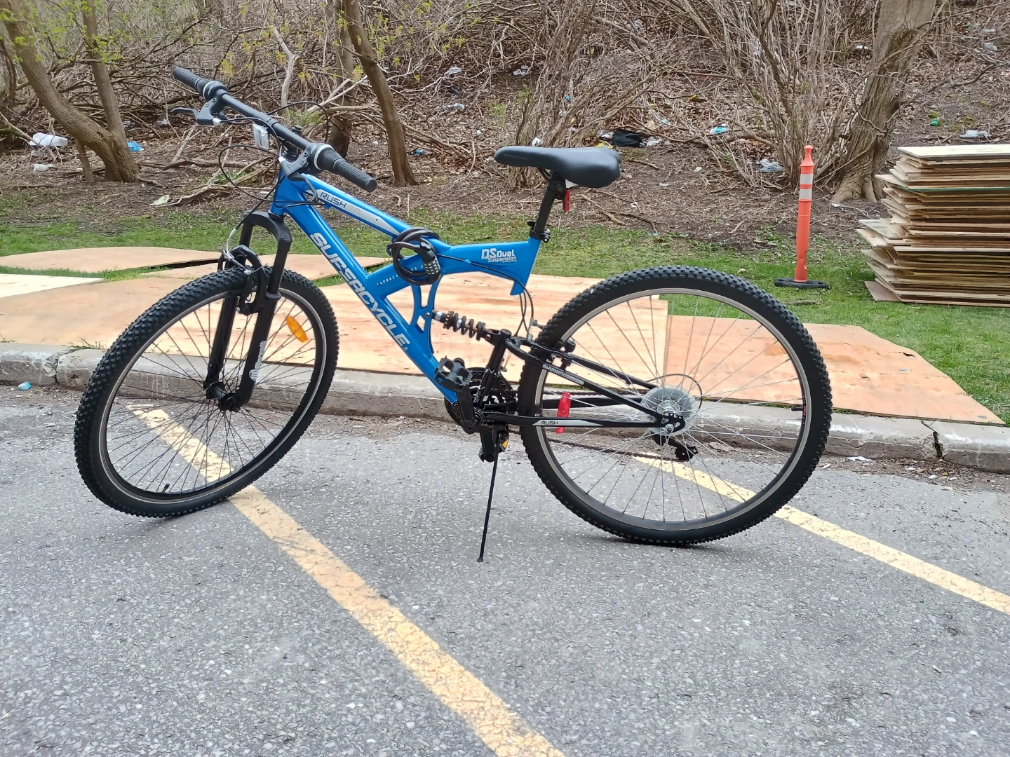 29 inch Mountain Bike for sale - photo 4