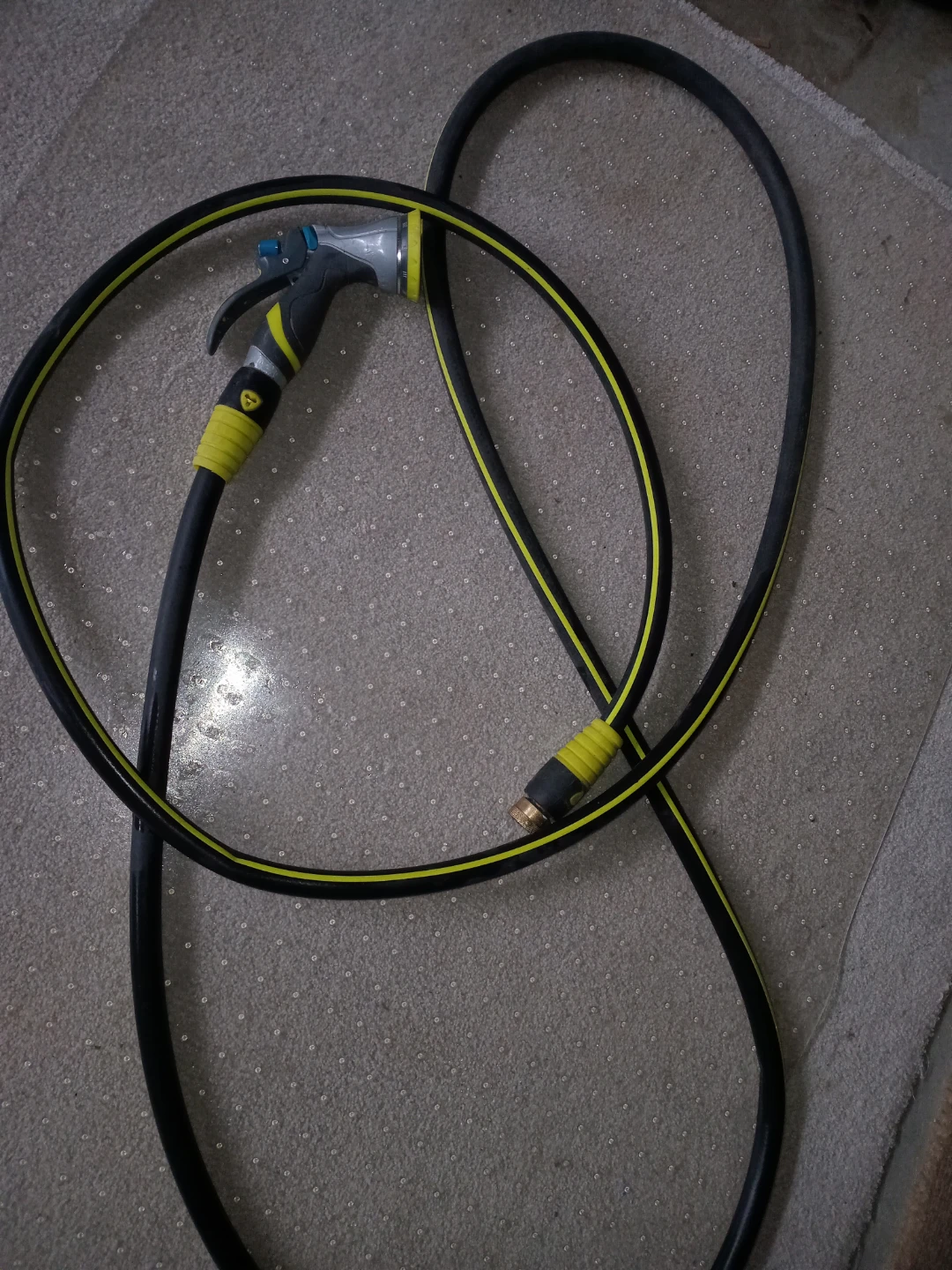 Yardworks Garden Hose with Spray Nozzle