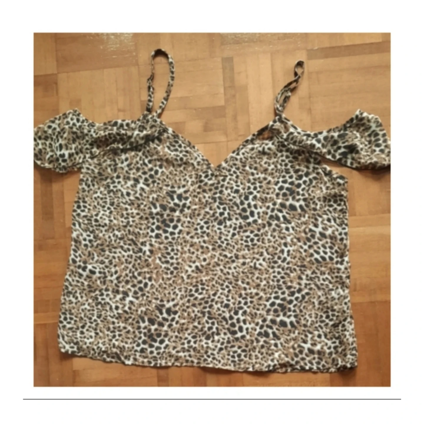 Women's Leopard Print Cold Shoulder Top and Jeans Bundle - photo 2