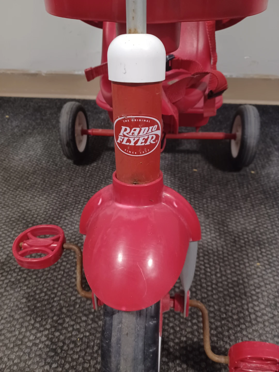 Radio Flyer Red Tricycle with Canopy - photo 2