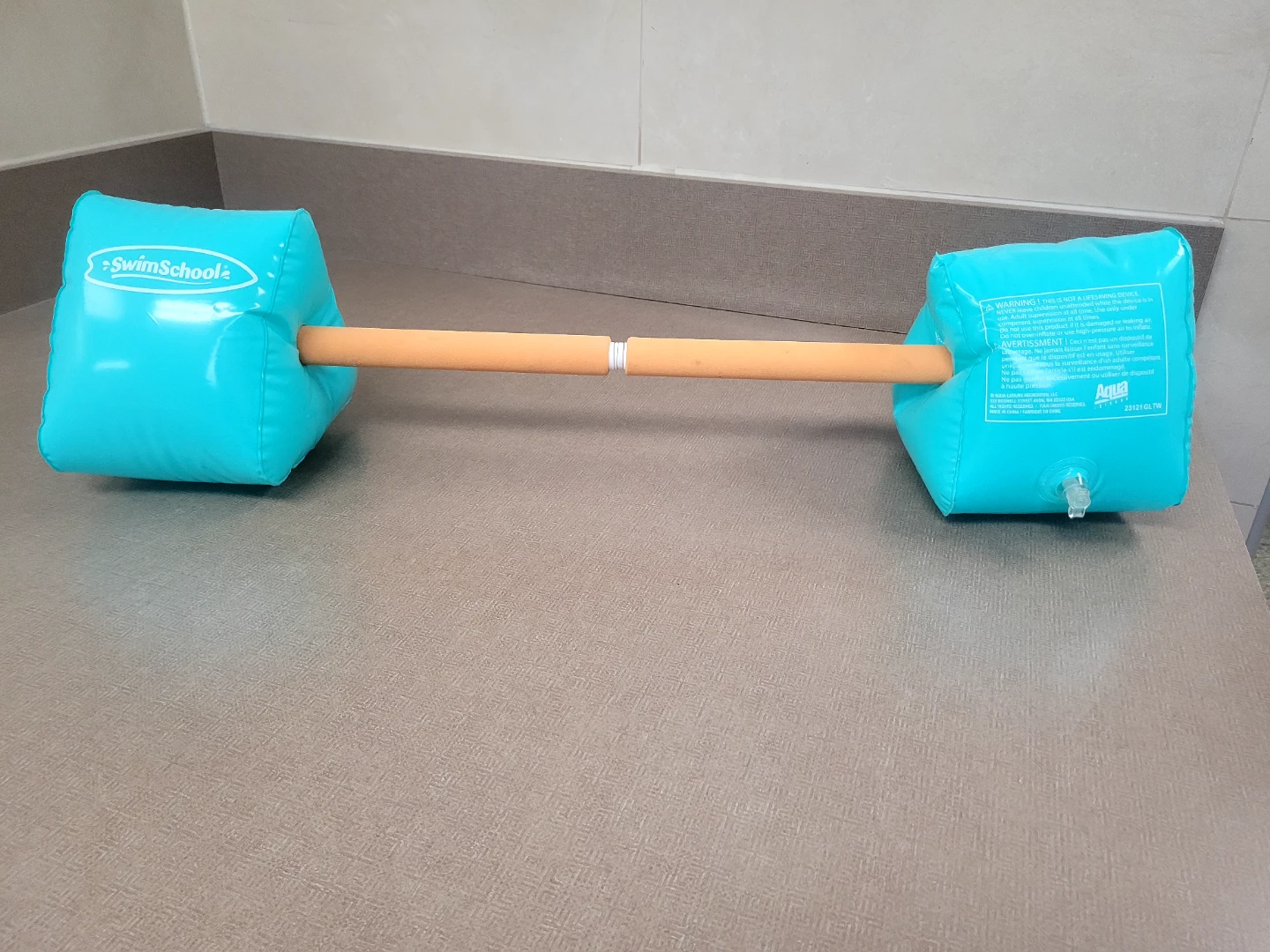 SwimSchool Aqua Dumbbell Float🥕🌱