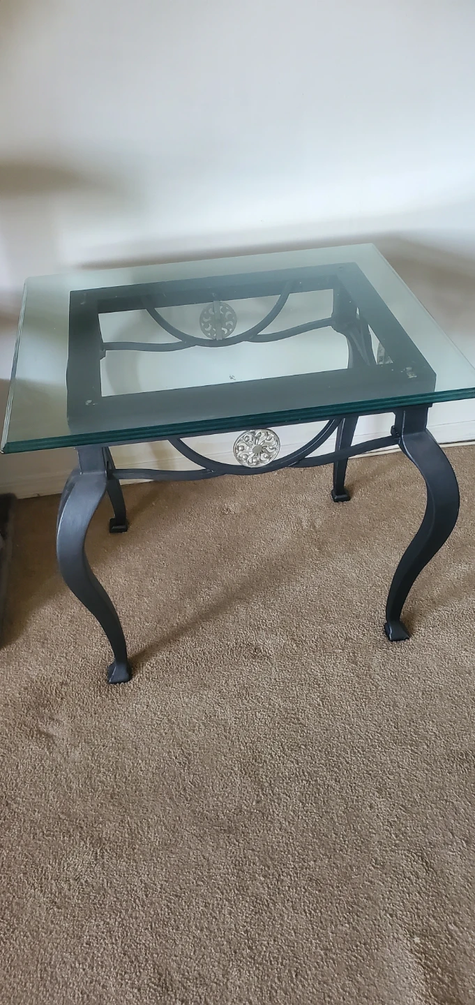 Plate Glass End Table - photo 4