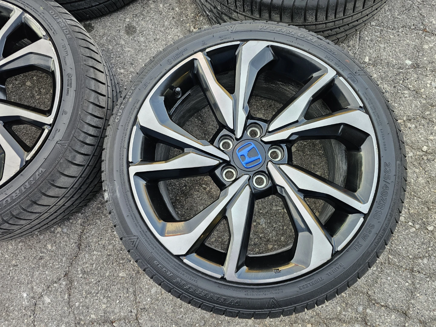 HONDA CIVIC O.E.M RIMS AND ALL SEASON TIRES 235/ 40 R18 - photo 3