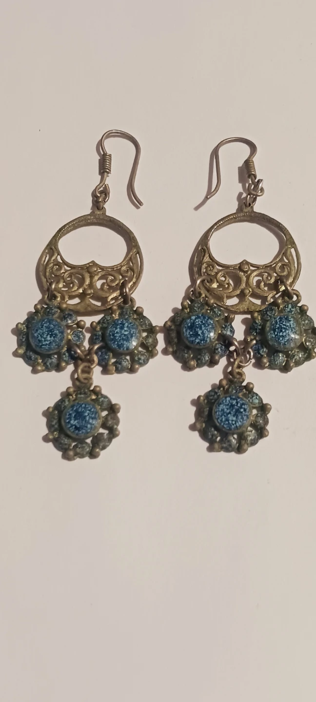 Gorgeous Dangle Blue Stone Earrings