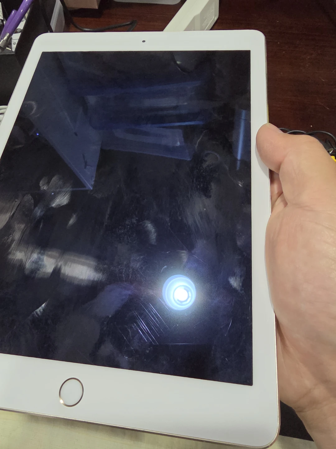 Apple iPad air 2  Gold