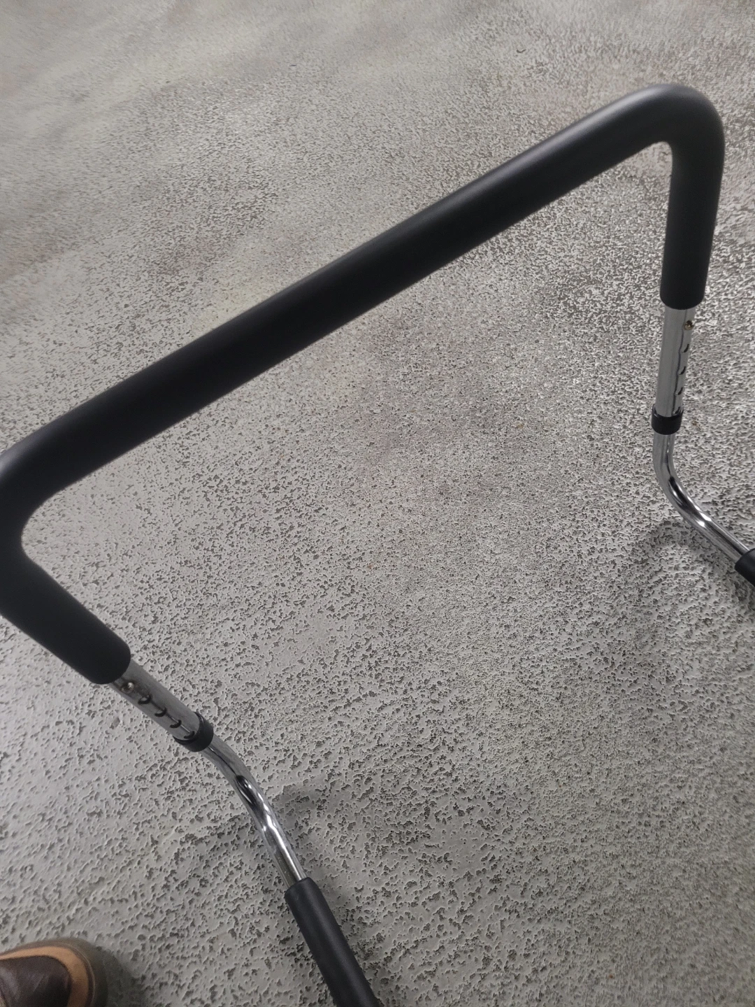 HIGHEND STAINLESS STEEL COLLAPSABLE BED RAIL - photo 2