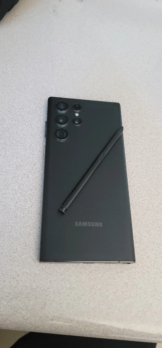 Samsung Galaxy S22 Ultra Smartphone - Black