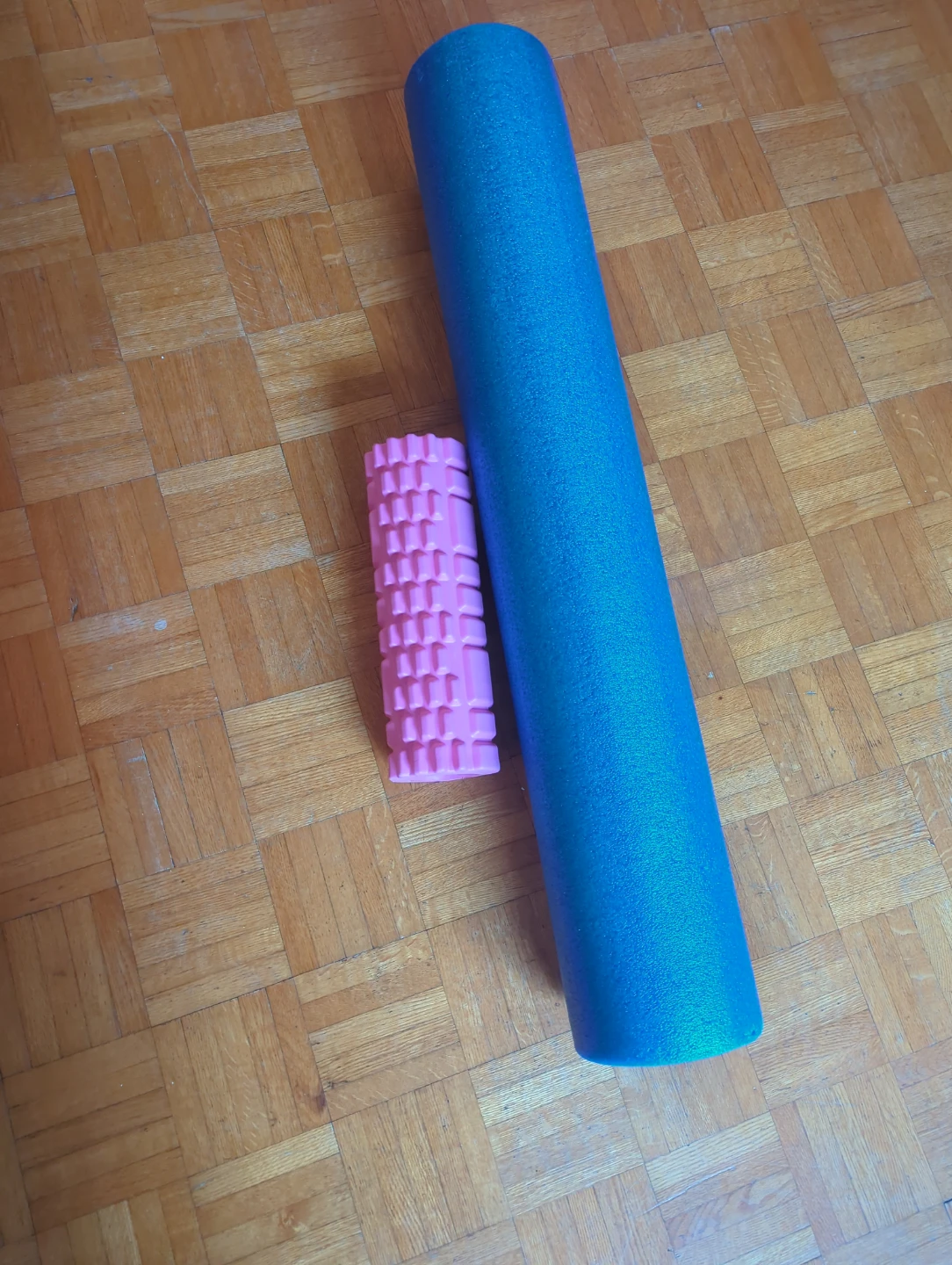 2 Foam Rollers - Blue and Pink