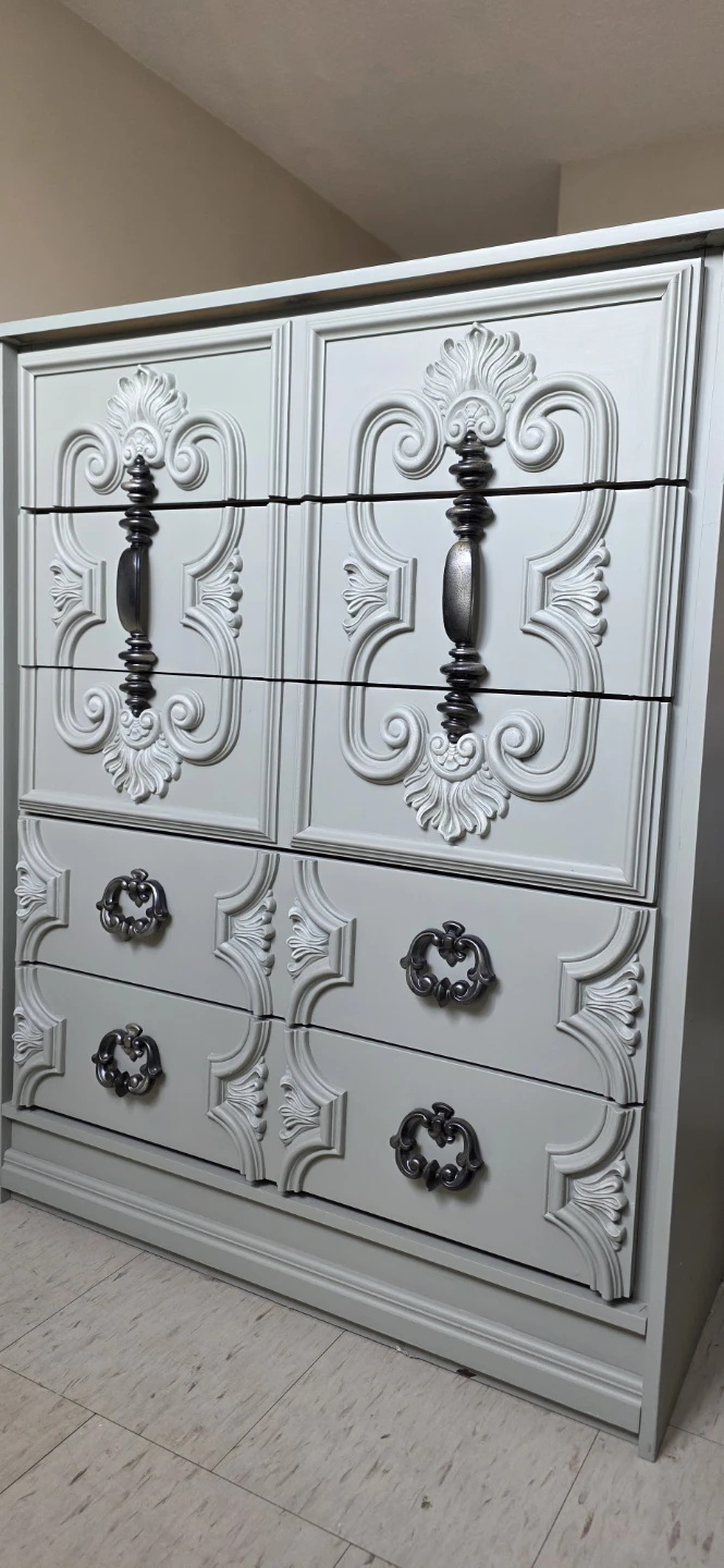 Solid wood Sage Green color dresser - photo 3