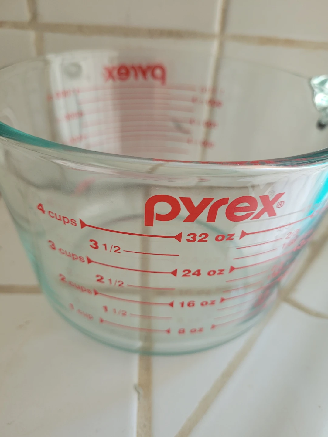 Pyrex Glass Measuring Cup - 1 Litre - photo 2