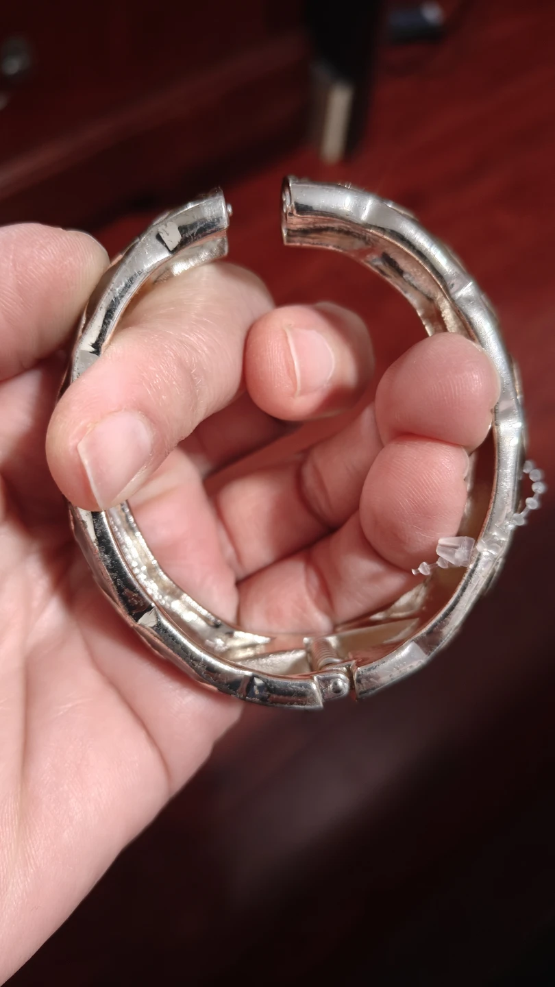 Silver-tone Bangle Bracelet - photo 3