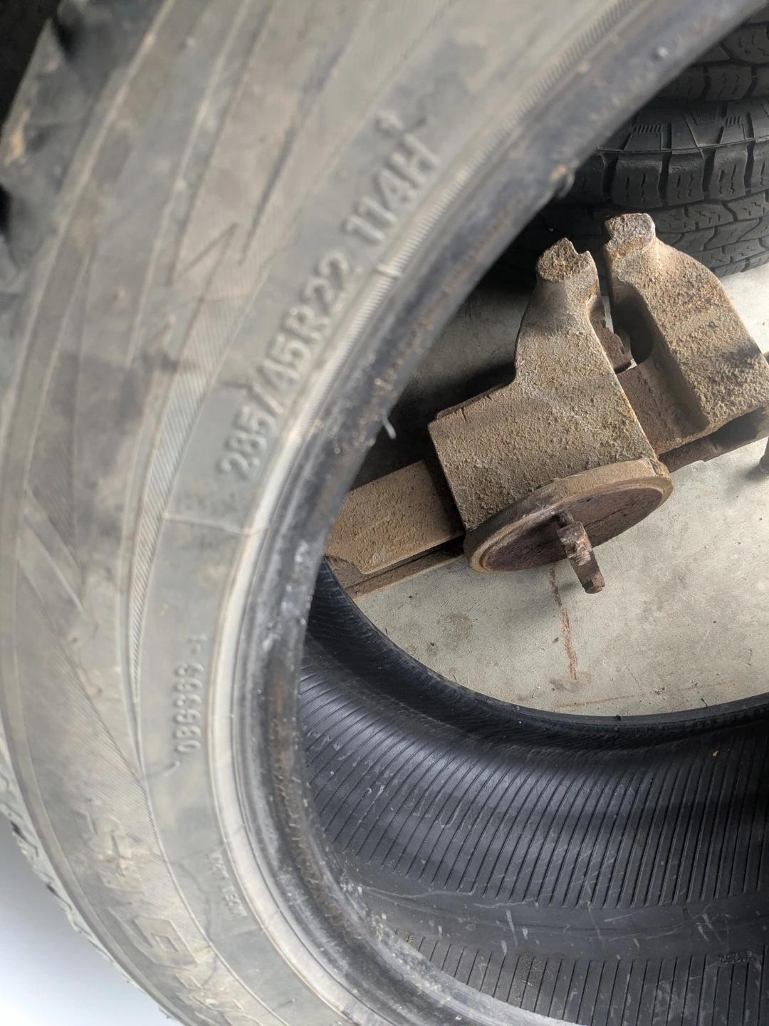 285/45R22 114H Winter Tires call 780 884 7800 - photo 3