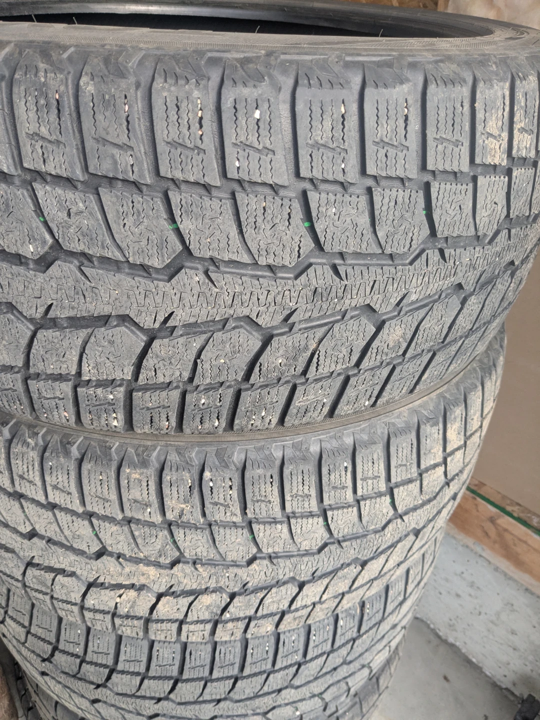 285/45R22 114H Winter Tires call 780 884 7800 - photo 4