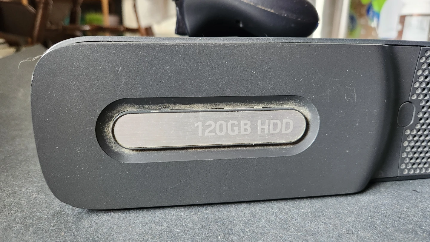 Microsoft Xbox 360 Console with 120GB HDD and Controller - photo 5