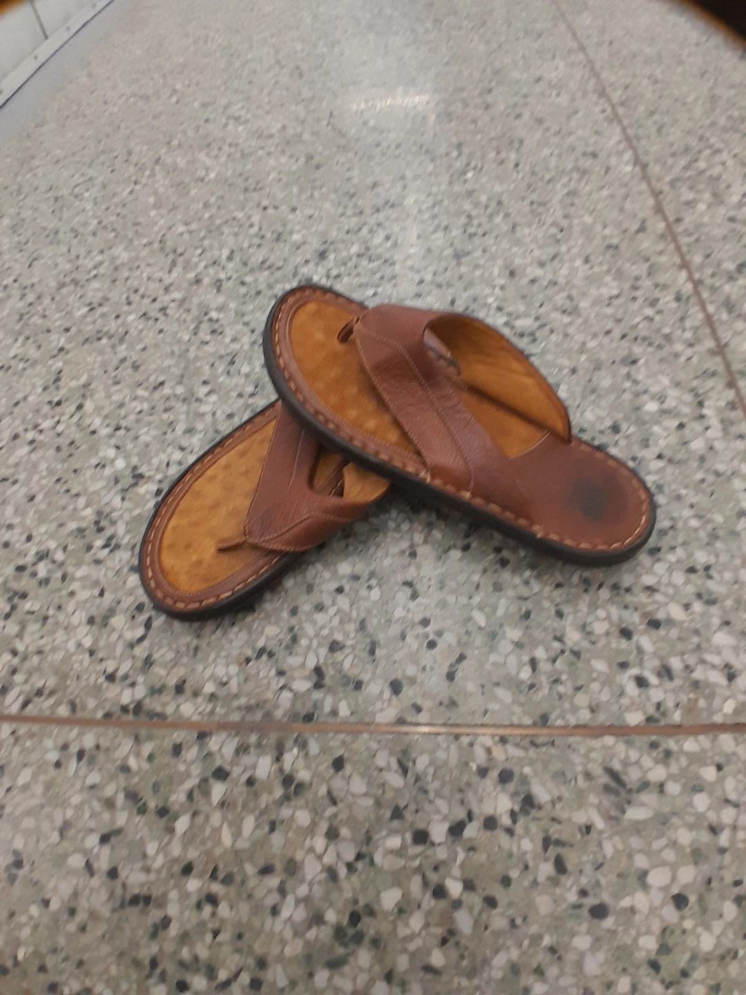Brown Leather Flip Flops Original J&M Size 11 - photo 5