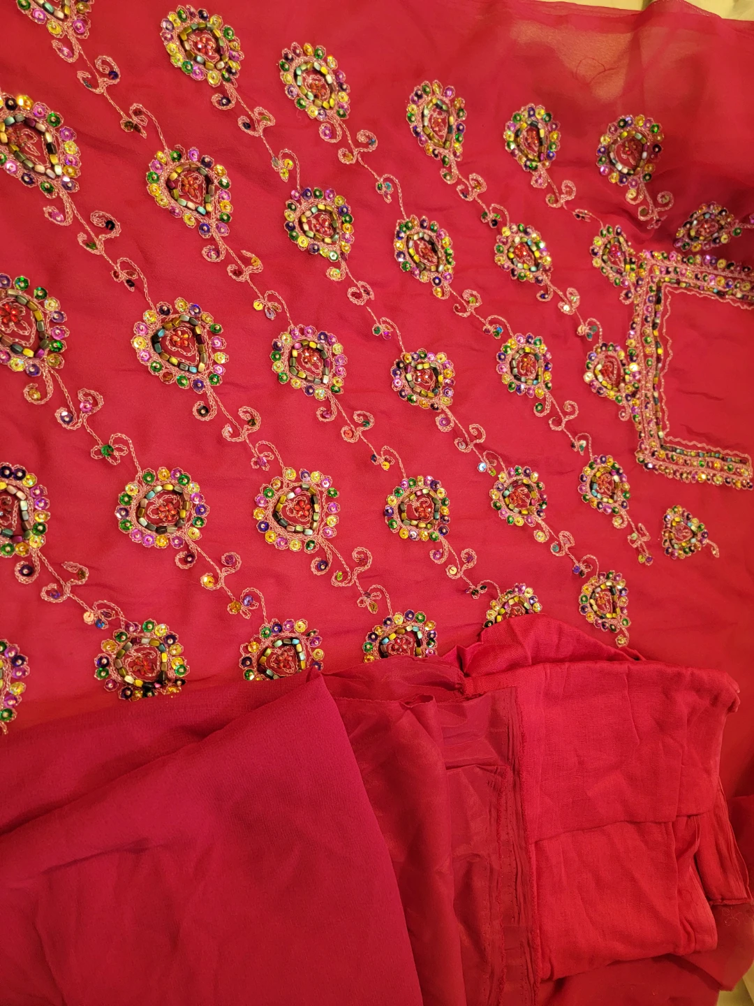 Red Embroidered Shalwar Kameez - photo 2