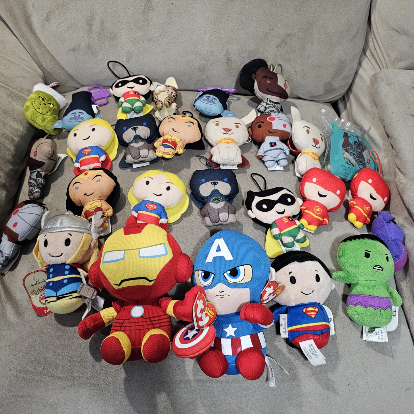 Mario, Marvel & DC Comics Plush Toys - photo 3