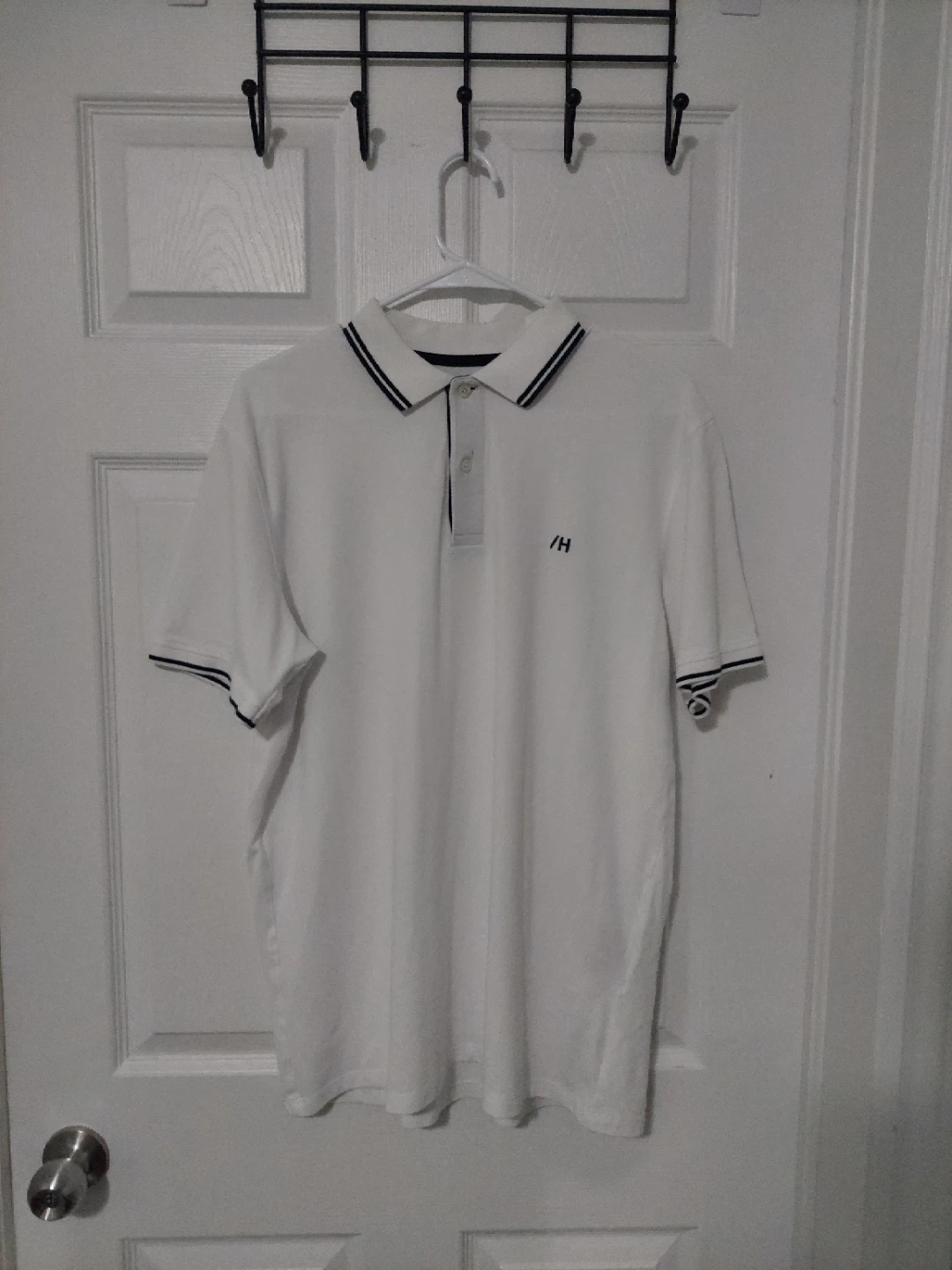 White Button-Up Shirt | Mens Large