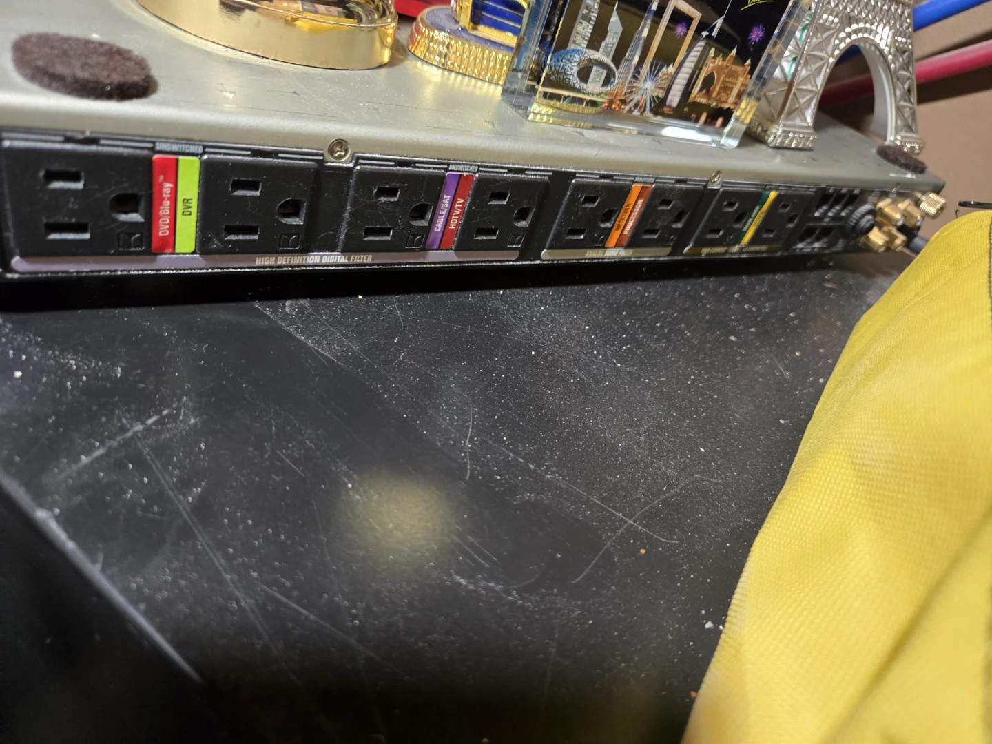Monster Power HDP 1800 High Definition Power Center - photo 4