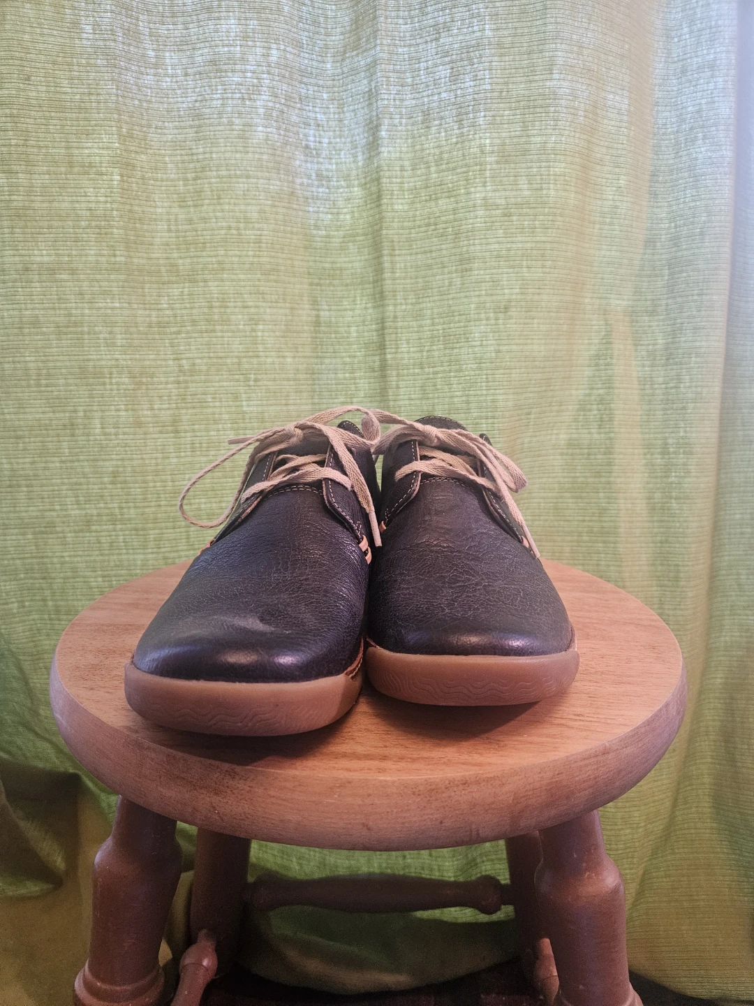 Clarks "Unstructured" Black Leather Lace-Up Shoes - photo 2