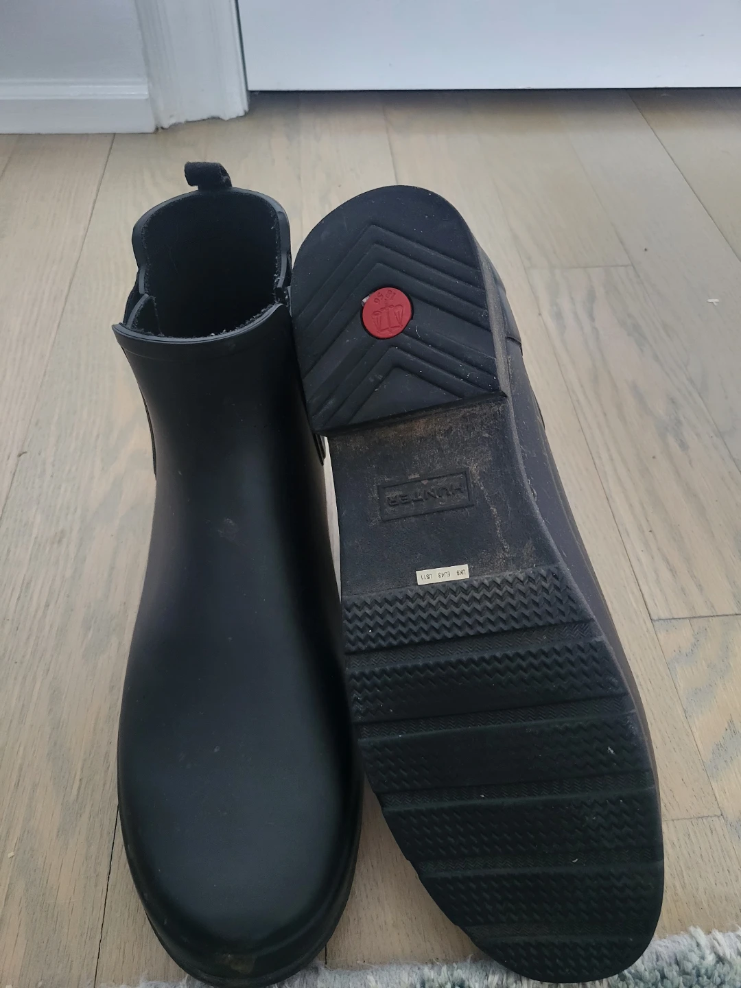 Hunter Women's Black Chelsea Boots - photo 2