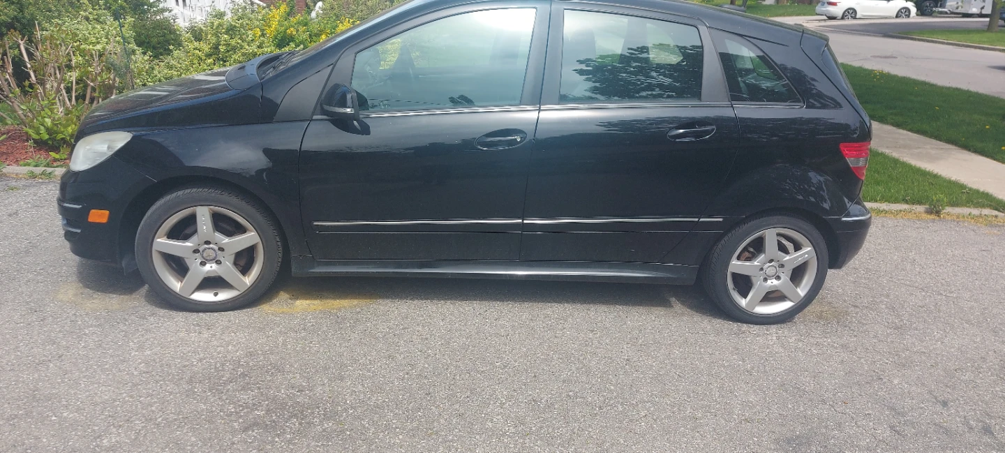 Mercedes-Benz B200 Turbo Hatchback - photo 3