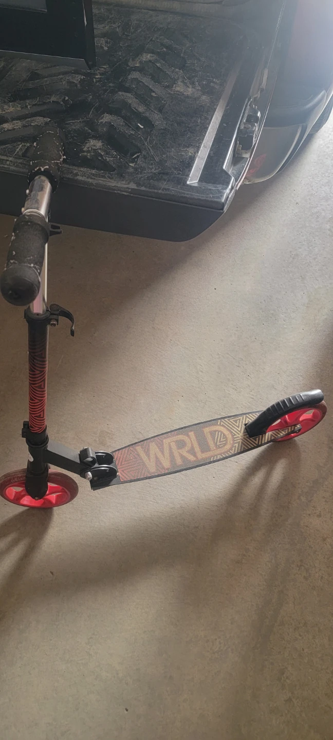 WRLD Folding Scooter with Red Wheels