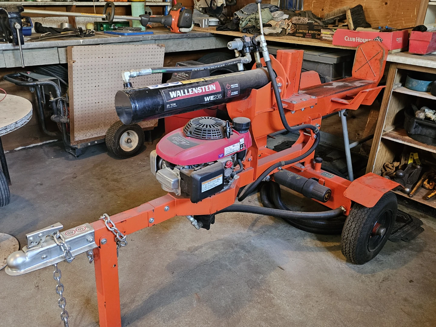 Wallenstein WE235 20 Ton Log Splitter