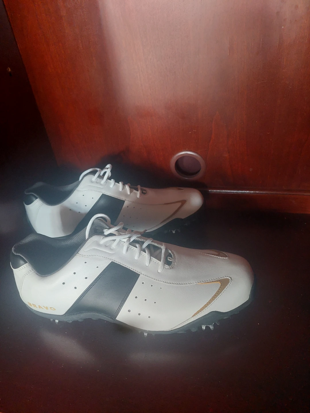 Golf Shoes size 10.5 White/Black/Gold