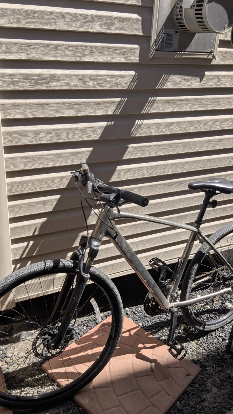 Trek Dual Sport 2 Hybrid Bike - photo 2