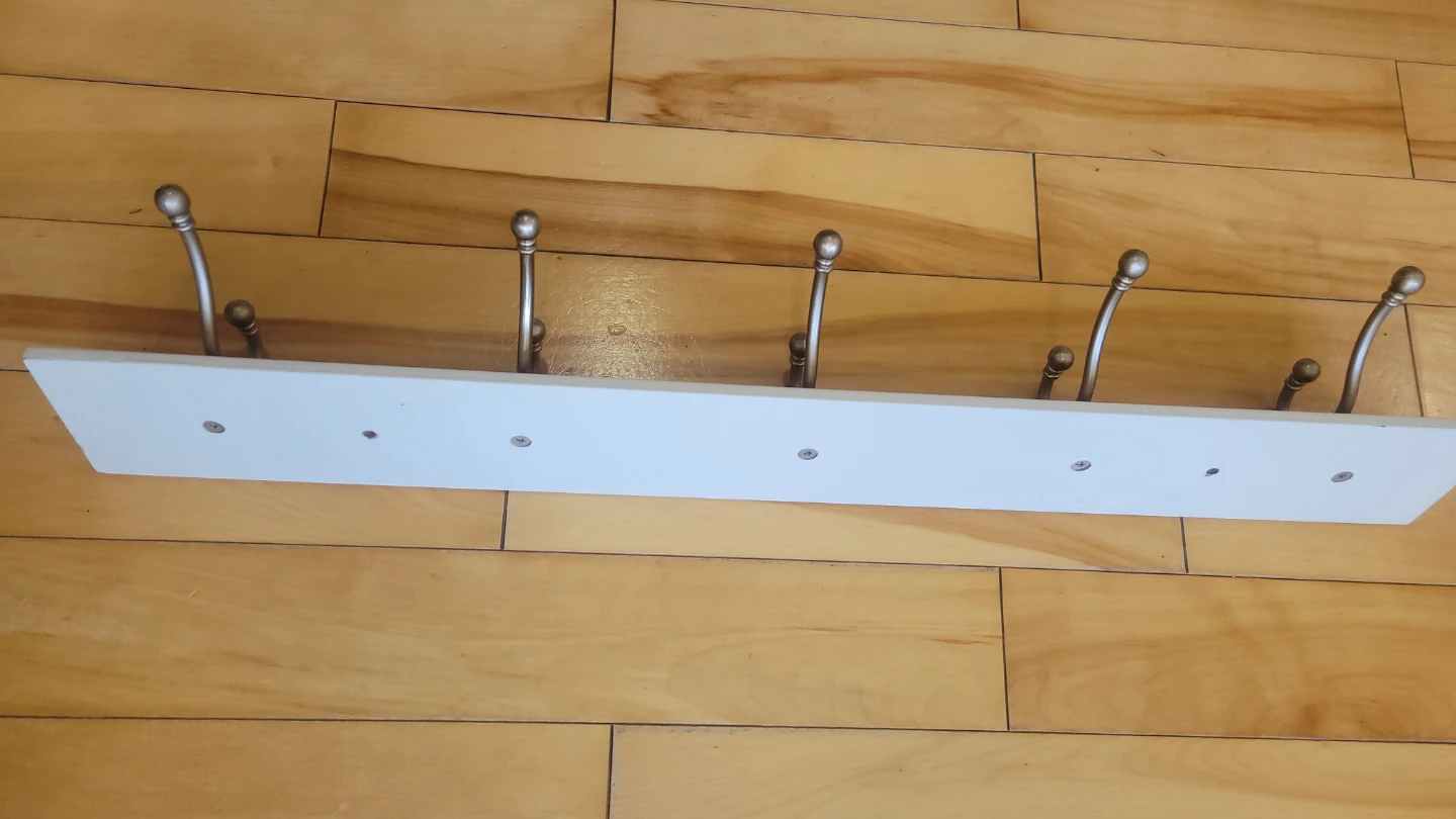 White Wall Mounted Coat Rack with 5 Hooks - photo 2