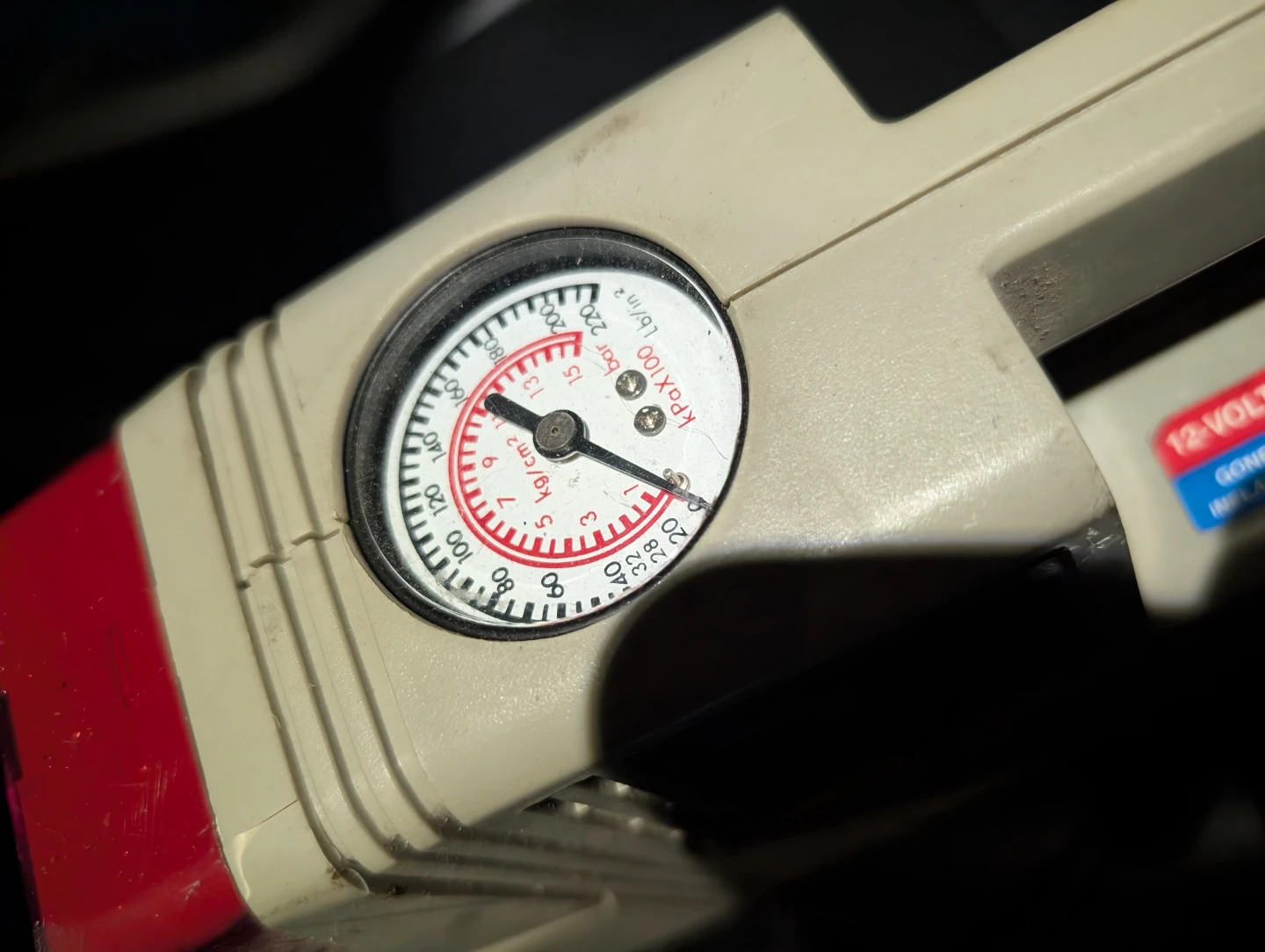 Portable Air Compressor with Gauge