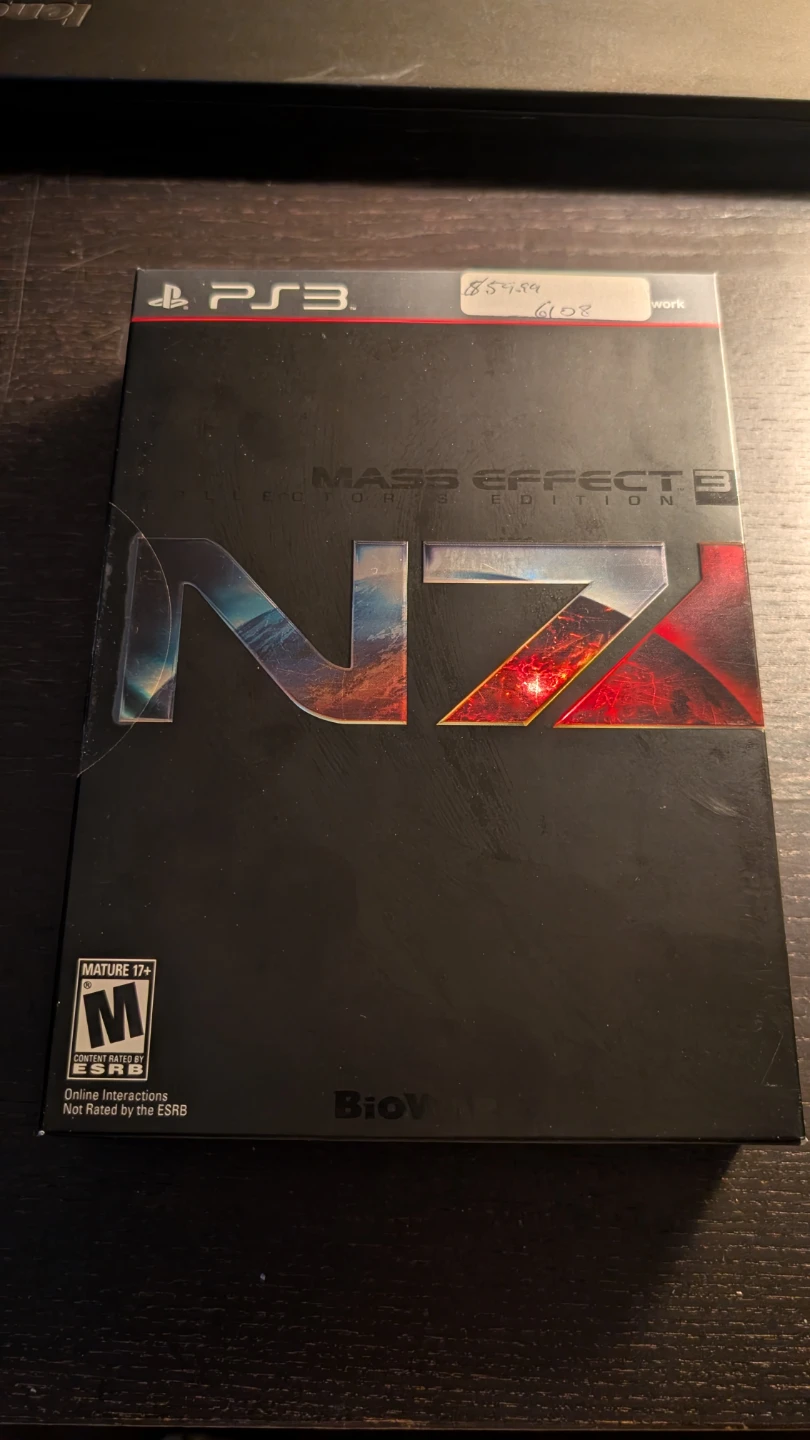 Mass Effect 3 -- N7 Collector's Edition PS3